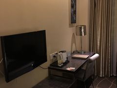 -昆明朗威酒店(昆明站火车站双桥夜市风情街店)