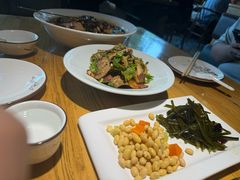 -小三峡食府(西五路店)