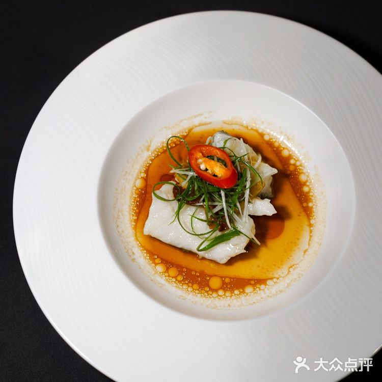 隐于渝中区的粤菜馆鹏阁值得一试