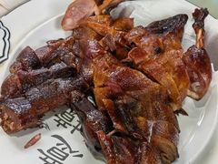 雨城酱鸭-土砂锅生态山庄·非遗砂锅雅鱼