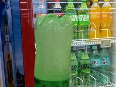 -家乐福(四元桥购物中心店)