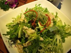 -阿瓦山寨·湘菜现炒·剁椒鱼头王(咸阳总店)