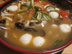 三鲜鱼圆煲-船夫鱼锅(衢江路店)