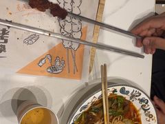 -沙枣树辣子鸡•新疆家常菜(喀什西路店)