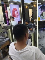 点击看大图 -藤野造型烫发染发