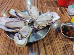-蚝堡海鲜·威海菜·海肠捞饭·烧烤·亚洲吃蚝公司(幸福门店)