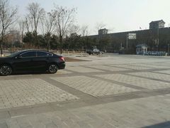 -城墙带状公园-大同古城墙广场停车场