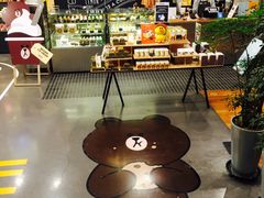 -LINE FRIENDS Garosu-gil Flagship Store