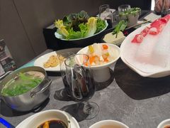 -德天肥牛海鲜火锅(城西银泰店)