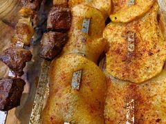 -乡村馕坑肉·烧烤·新疆菜·本地人更爱吃(阿勒泰首店)