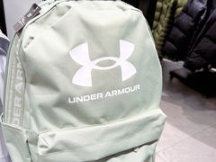 -UNDER ARMOUR(八达岭奥莱店)