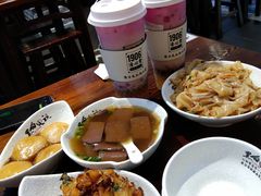 -黑白电视长沙小吃(美林M·LIVE天地东座店)