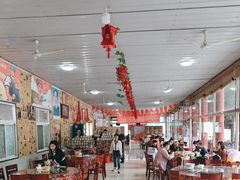 -何适山庄(水长城P2停车场店)