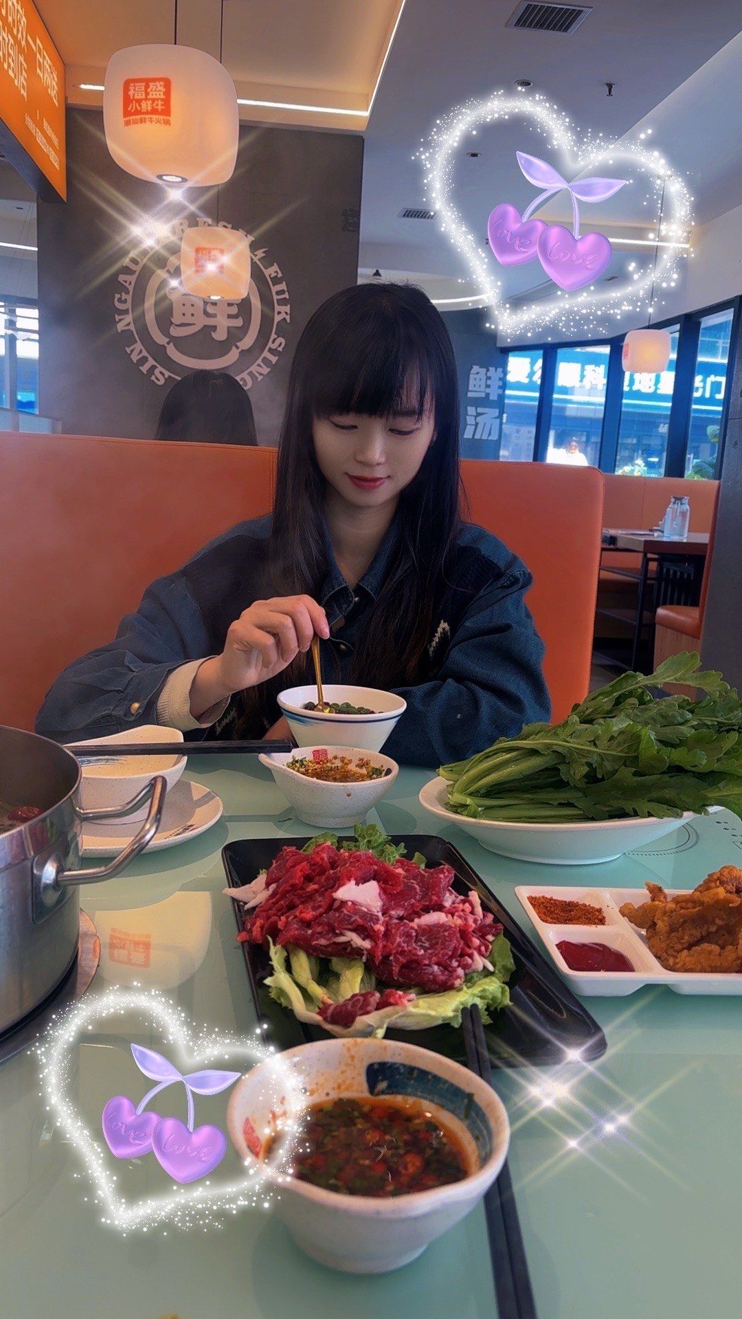 小姐姐配火锅,暖心又暖胃!