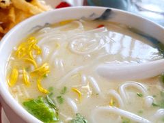 过桥米线-蝴蝶泉宾馆-中餐厅
