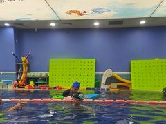 -龙格亲子游泳·水育早教运动中心(绿宝中心)