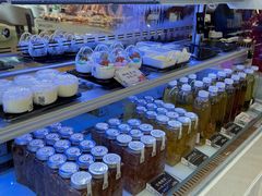 面包甜点陈列柜-小嘟来烘焙店
