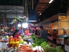 -三亚新鸿港水果一级批发市场