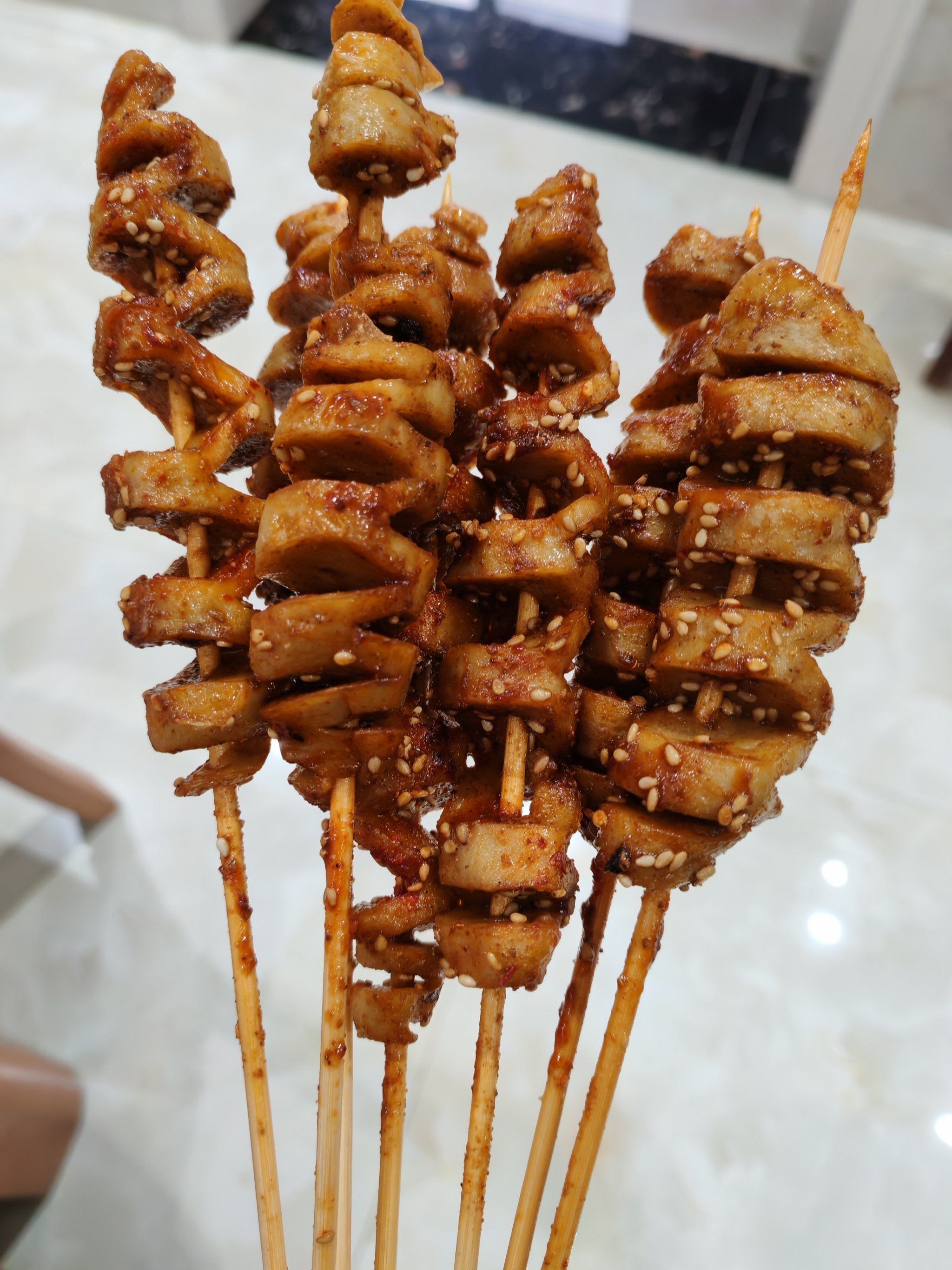 10元8串的烤面筋超赞