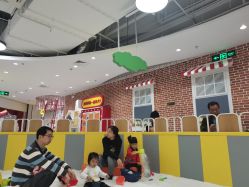 -MAGE麦其天地儿童乐园(滨江百联店)