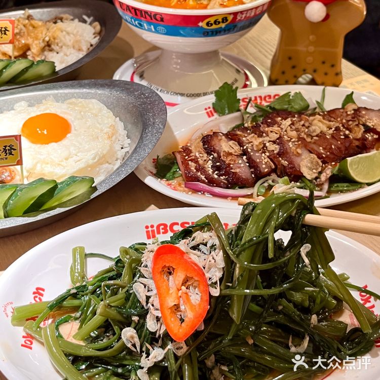 北京路这里……圣诞节浓度已超标！！