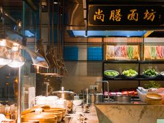 自助取餐区-前海华侨城JW万豪酒店·都会尚膳自助餐厅·牛排海鲜酒水畅飨