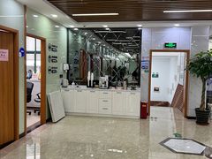 -茂菊口腔连锁(浦东南路店)