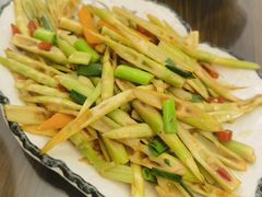 -梁姐啤酒鱼(兴坪古镇店)