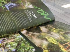 -Chom Cafe and Restaurant