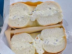 妙妙海盐奶酪贝果-Catch Bagel(芳草地店)