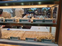 面包甜点陈列柜-袁记云饺(鼓楼店)