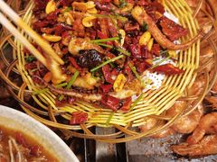 -老东镇啤酒屋海鲜加工·蒸汽海鲜·海鲜烧烤(台东店)