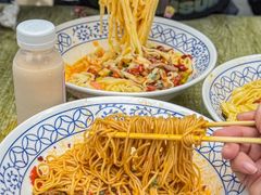 -李与白包子铺(桐梓林店)