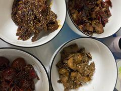 -鑫记婆婆兔·成都特产·兔头手撕兔(太古里店)