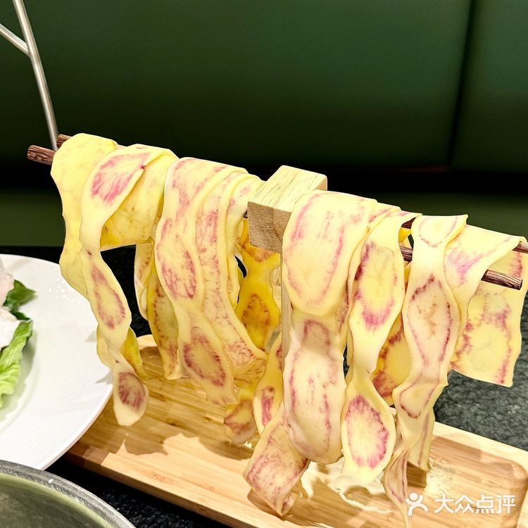 在深圳吃到鱼生界的南波万 就在后海……