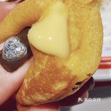 往蛋上戳表情的时候滋啦啦的