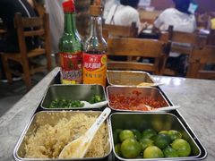 -四川小胡子海鲜(丁村万人海鲜广场店)