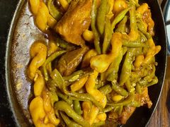 铁锅排骨豆角焖卷子-百花人家(门城水岸店)