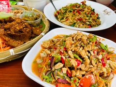 傣味猪肉炒米干-啰啰冰屋(景洪总店)
