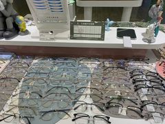 -GOOMI久米眼镜·蔡司·依视路·明月官方授权店(龙德紫金店)
