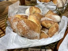 -CARINO BAKERY&CAFE(人广来福士店)