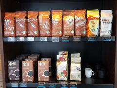 -星巴克(济南美莲广场店)