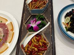 -云南荟·湖畔领宴(领事馆店)