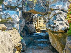 -灵岩山风景区