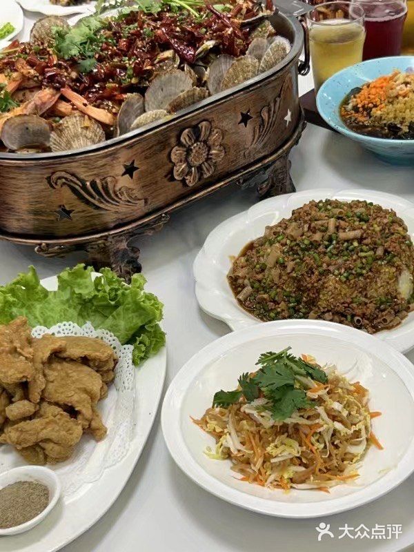 美食探店！66号海鲜音乐餐厅超满足 