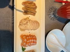 -HOMES上海本帮菜(襄阳公园店)