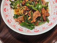 -丽华园·武汉地标楚菜餐厅(青山江滩店)