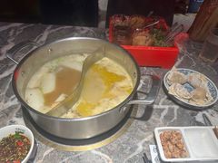 -禄婶鸡煲·打边炉