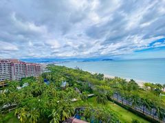 -三亚湾海居铂尔曼度假酒店