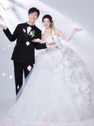 -雅云婚纱摄影工作室旗舰店